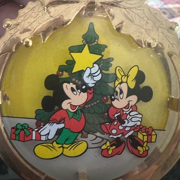 Vintage Disney Christmas ornament - Picture 2 of 8